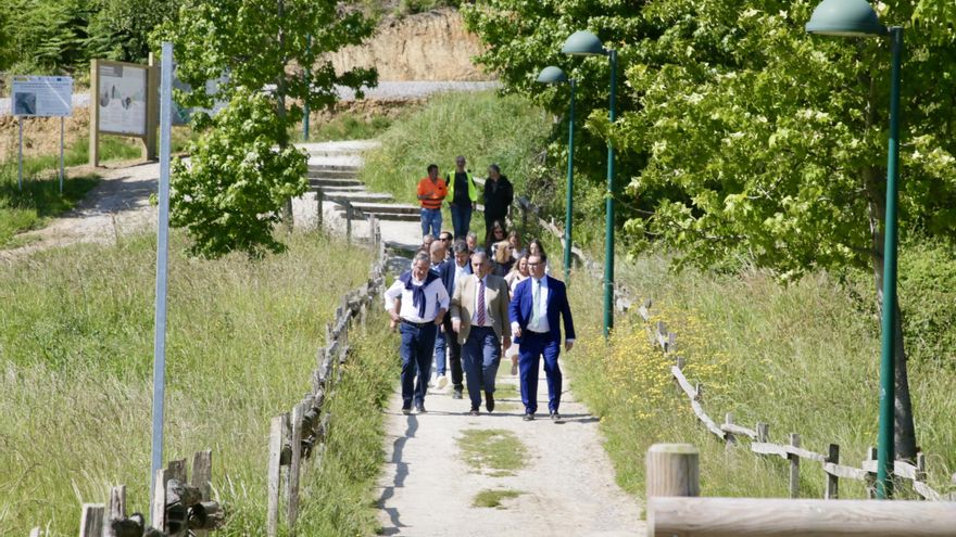 Inauguración de la recuperación de espacios degradados en la ladera del monte de Suances