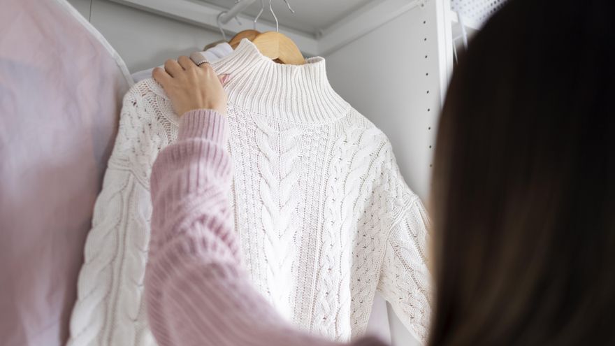 Nueve trucos sencillos para reordenar los armarios y mantenerlos organizados