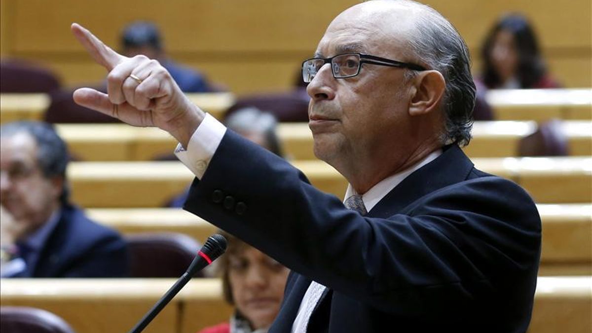 Cristóbal Montoro, ministro de Hacienda.