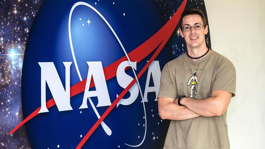 El español que ve 'nacer' el universo: “Buscamos las galaxias primigenias formadas tras el Big Bang”