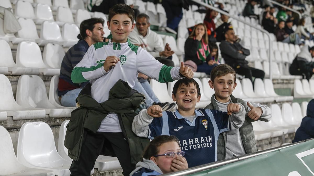 Grada Blanquiverde del Córdoba CF - FC Andorra