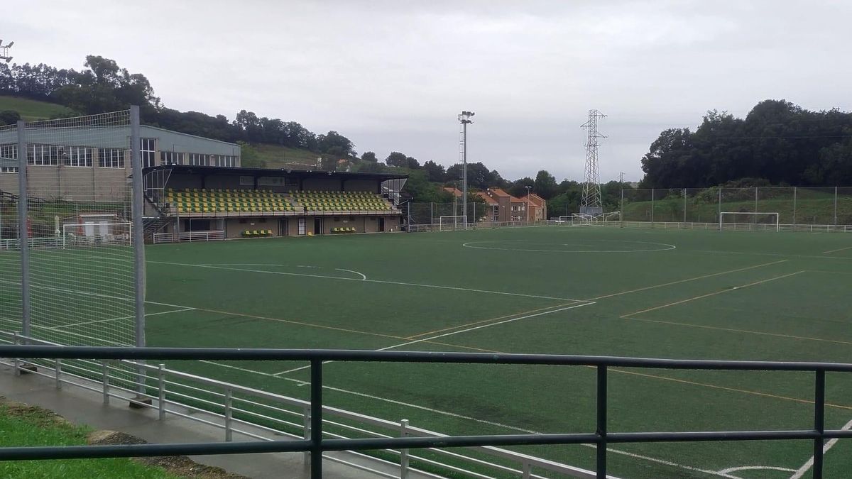 La Fiscalía pide 148 de cárcel para el monitor de Villaescusa acusado de grabar a jugadoras de fútbol en el vestuario