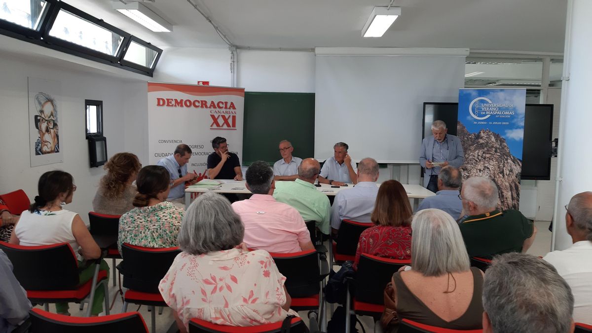 Jornada de debate 'Europa un espacio de Democracia y Libertad’, organizada por la asociación Democracia Canarias XXI, y celebrada en la XXXIII Universidad de Verano de Maspalomas.