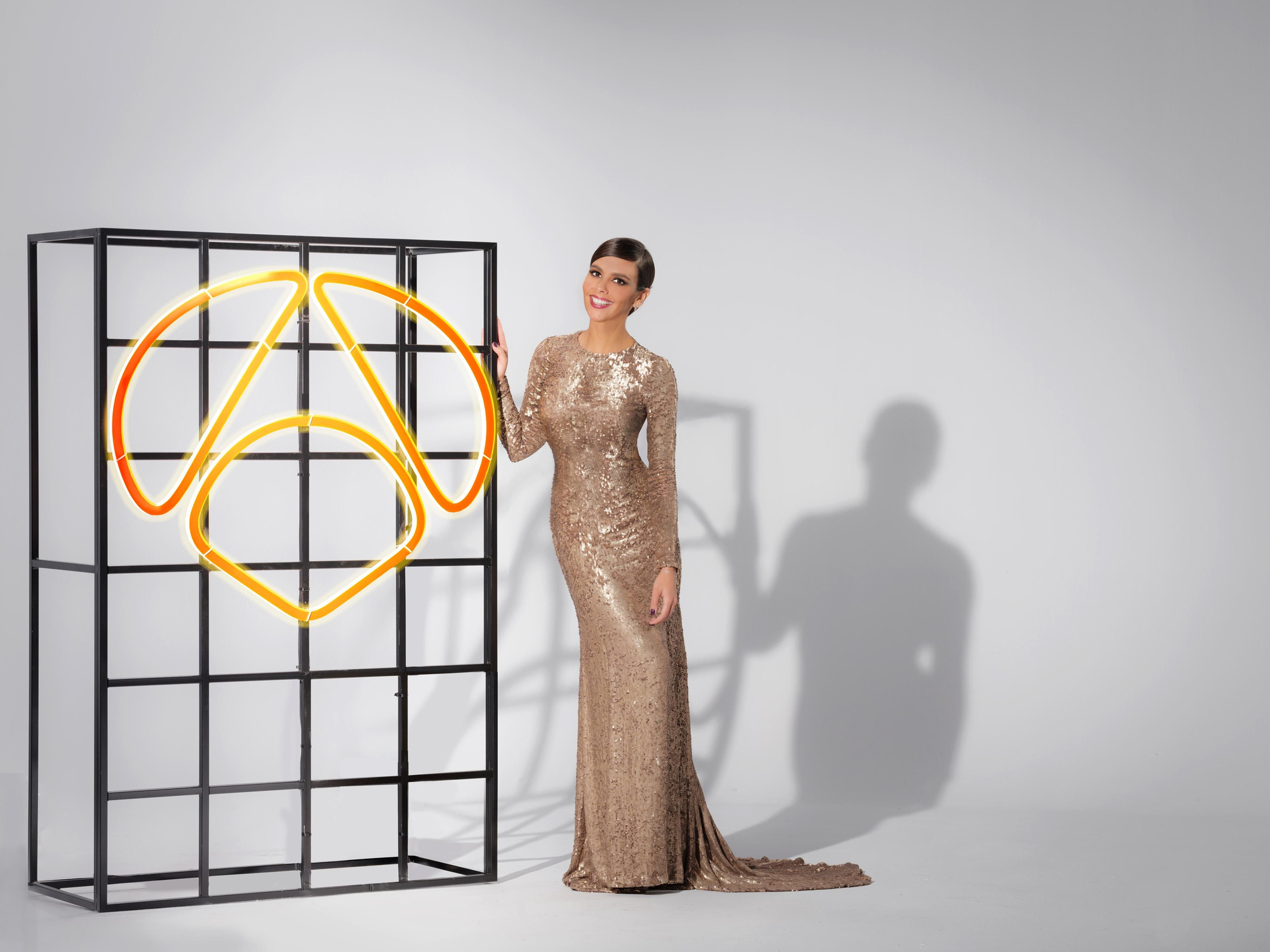 Cristina Pedroche posa antes de las Campanadas de Antena 3