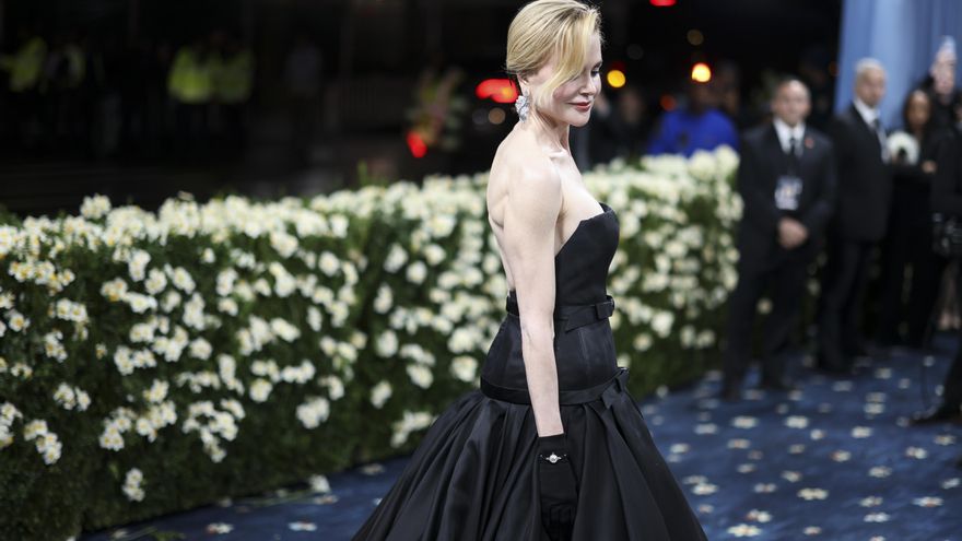 Los famosos alaban y lucen el dandismo negro en la Met Gala sin entrar en política