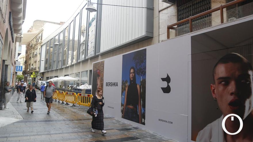 Inditex comienza a mover fichas en Córdoba y se hace con la mitad del antiguo Simago