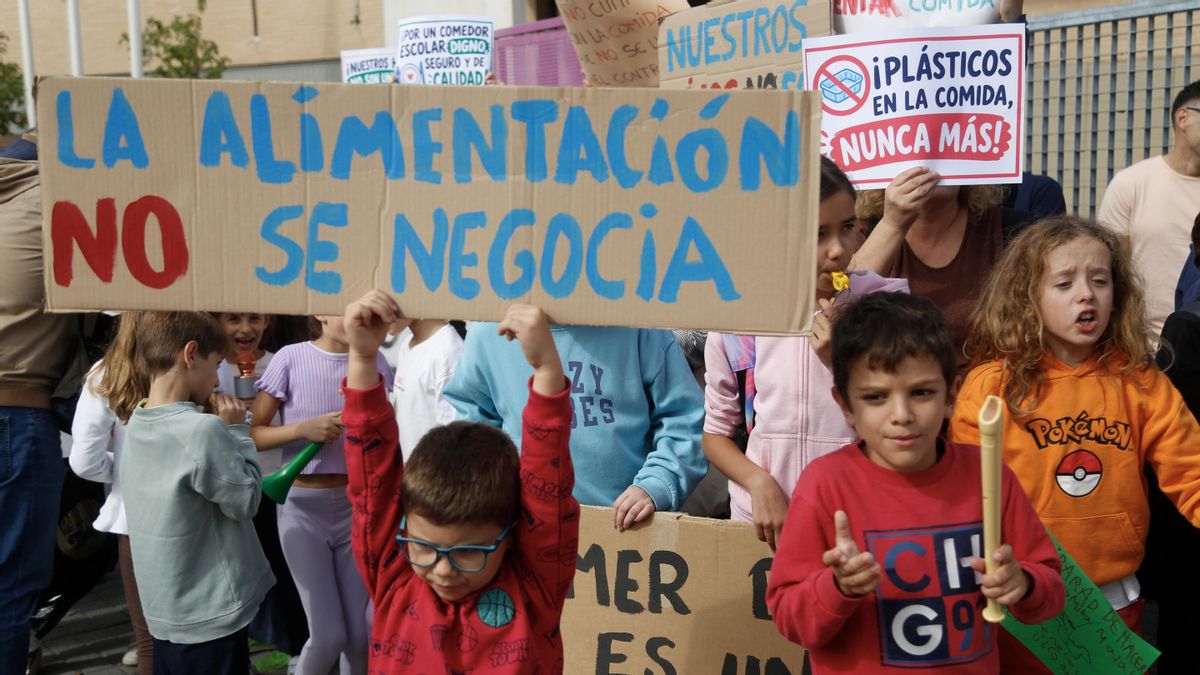 Protesta por el comedor en el CEIP Noreña de Córdoba
