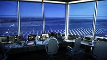 El PSOE urge subir la plantilla de controladores aéreos hasta el nivel de 2011