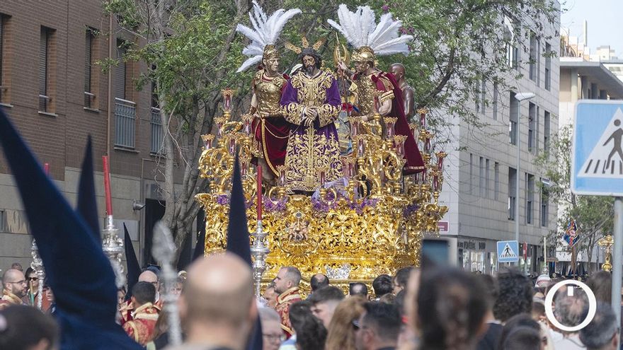 Salida procesional de la Hermandad de la Estrella, en imágenes