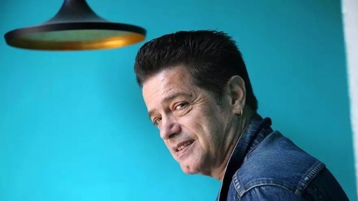 "No sé qué me pasa": un concierto fallido de Auserón reabre el debate de la presión de subir al escenario cuando no se puede