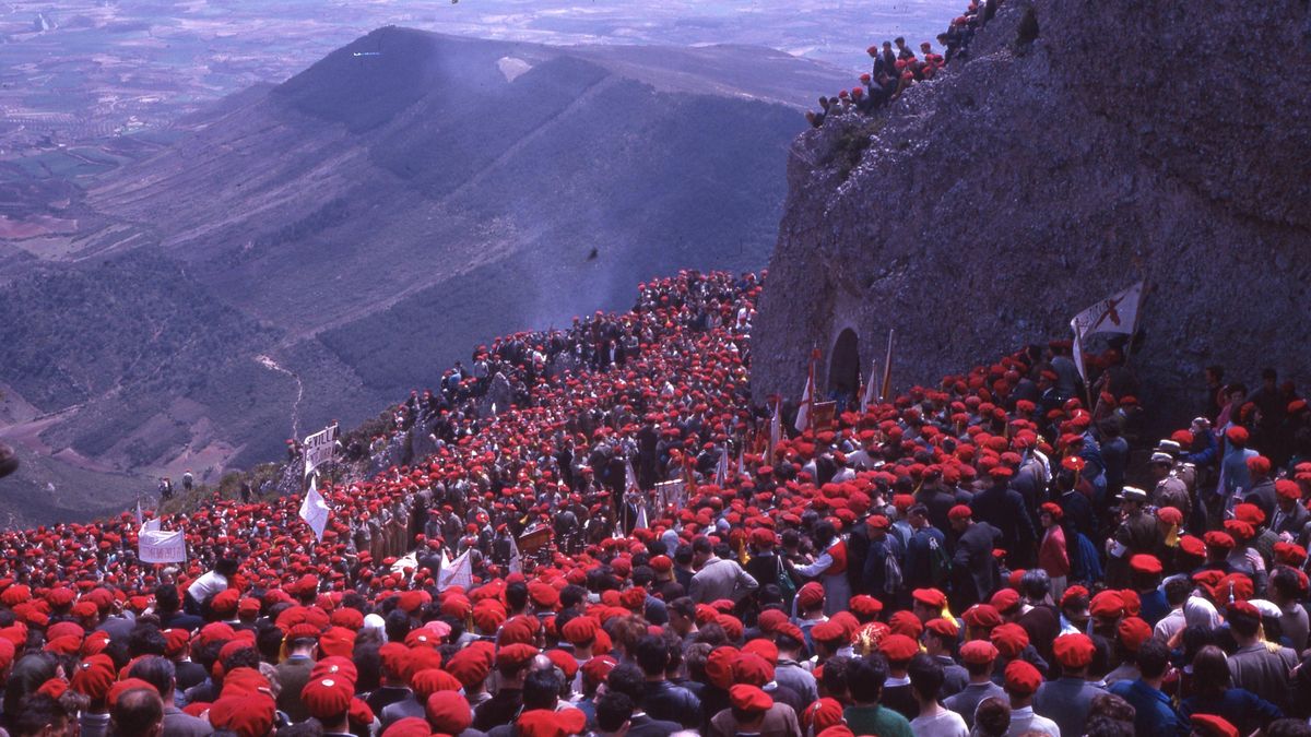 Imagen de la romería carlista en Montejurra del año 1963.