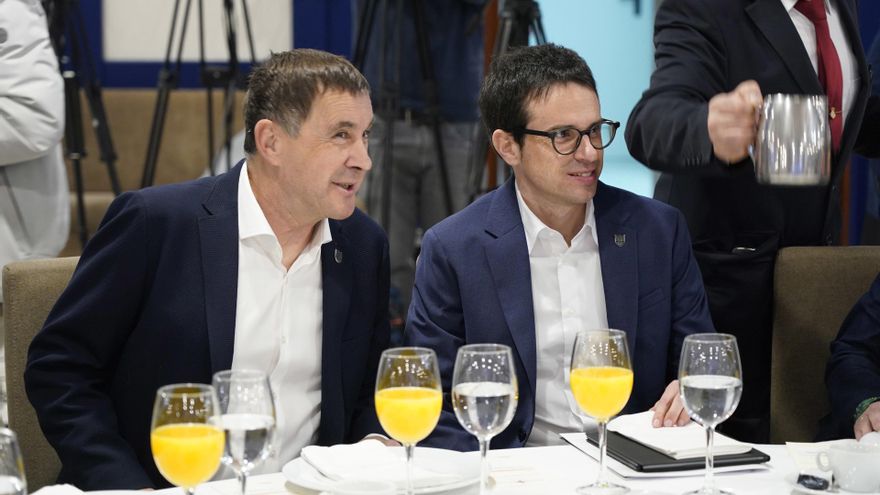 EH Bildu desgrana su candidatura para las elecciones vascas: Kortajarena y Garrastatxu escoltarán a Otxandiano
