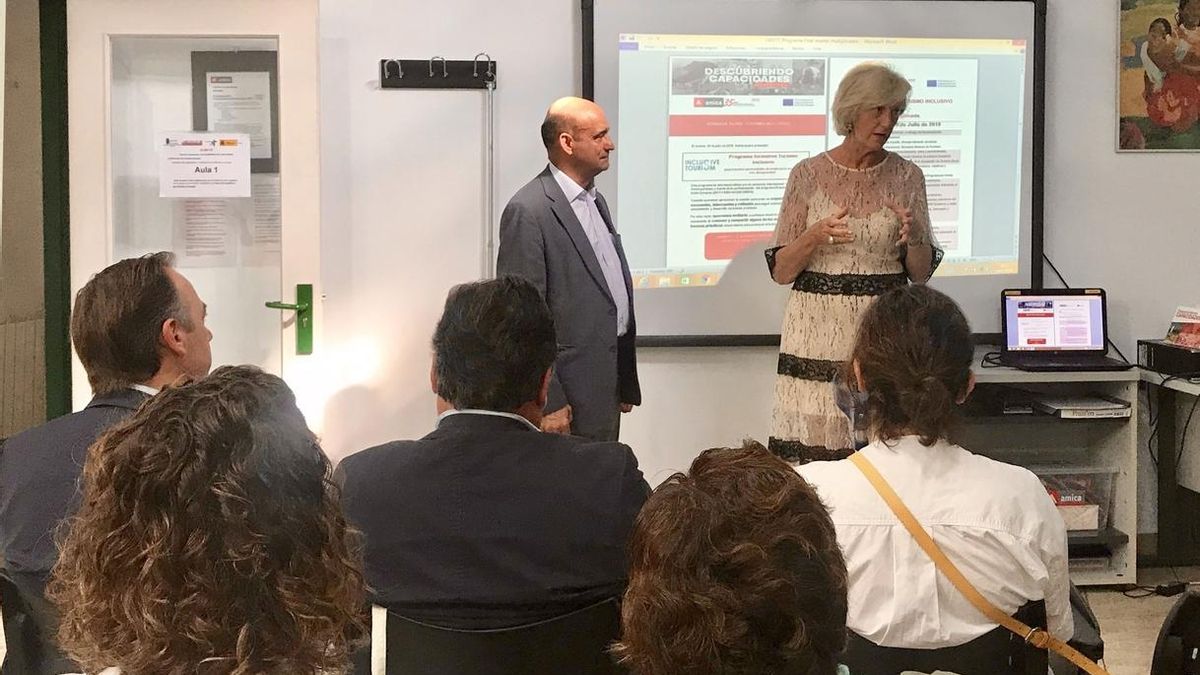 Marina Lombó se compromete a impulsar el turismo inclusivo y accesible