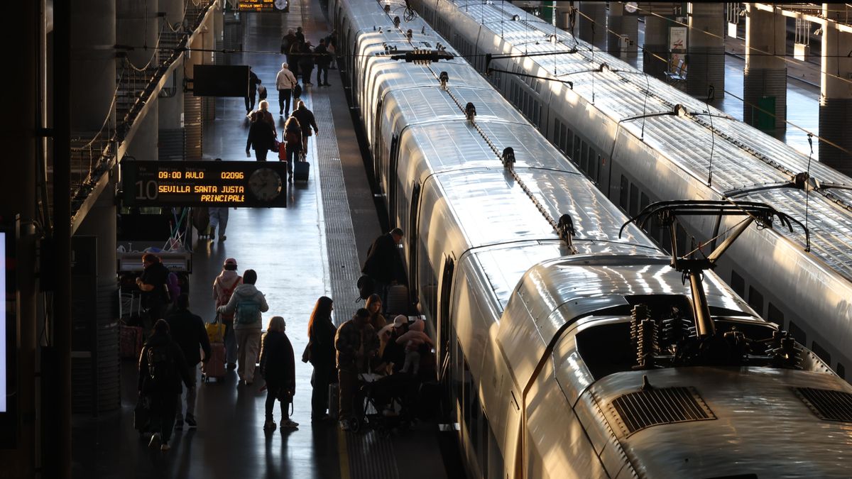 320 trenes cancelados y servicios mínimos del 73% en alta velocidad: así afectará a los viajeros la huelga de Renfe de este lunes