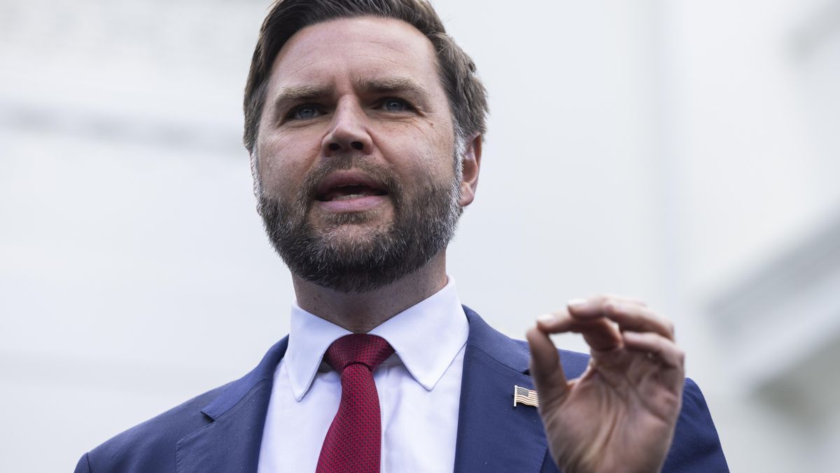 El vicepresidente de EEUU dice que los extraterrestres son "demonios" y asegura estar "obsesionado" con los ovnis