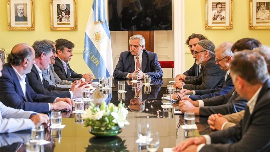 A dos meses de las elecciones, el campo vuelve a las rutas con consignas contra el Gobierno y críticas a los políticos