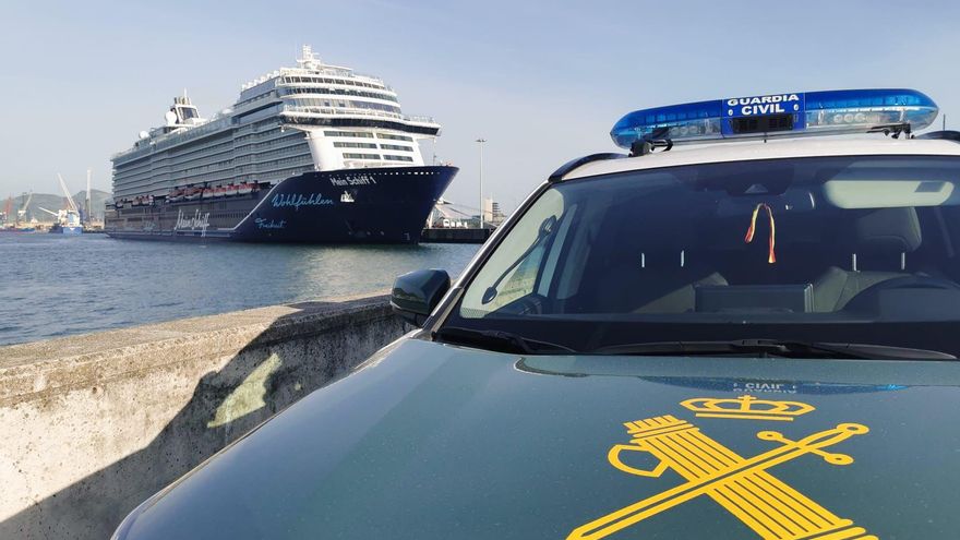 La Ertzaintza gana visibilidad en puertos y aeropuertos vascos pero Interior matiza que la Guardia Civil no se repliega