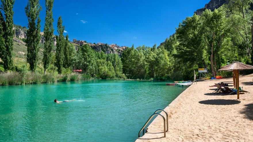 ¿Dónde te puedes bañar este verano en Castilla-La Mancha? Estas son las 38 zonas naturales autorizadas