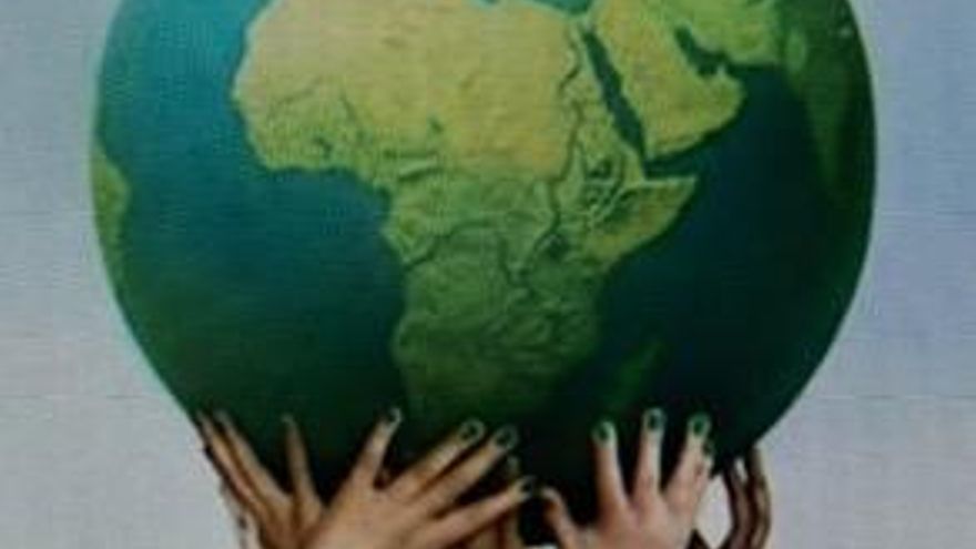 Manos humanas defienden la Madre Tierra