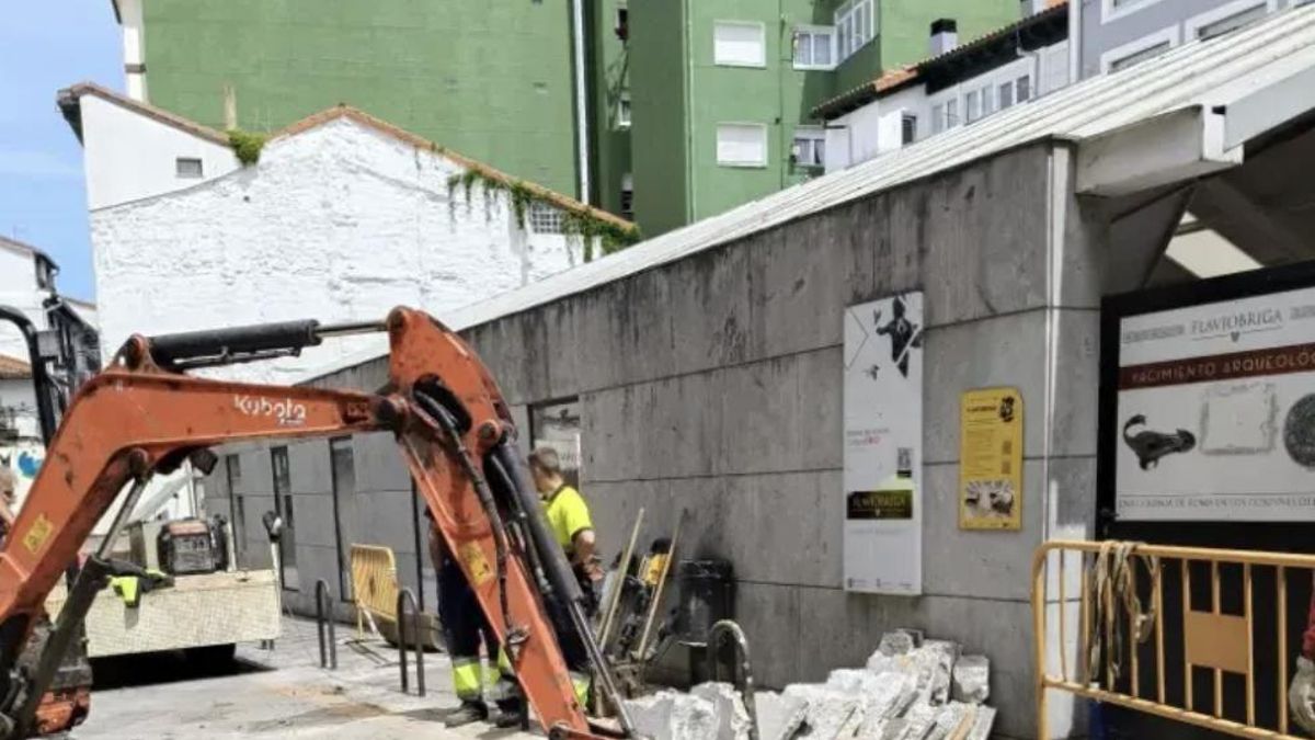 Inicio de las obras de saneamiento del Centro de Interpretación de Flaviobriga, en Castro Urdiales.
