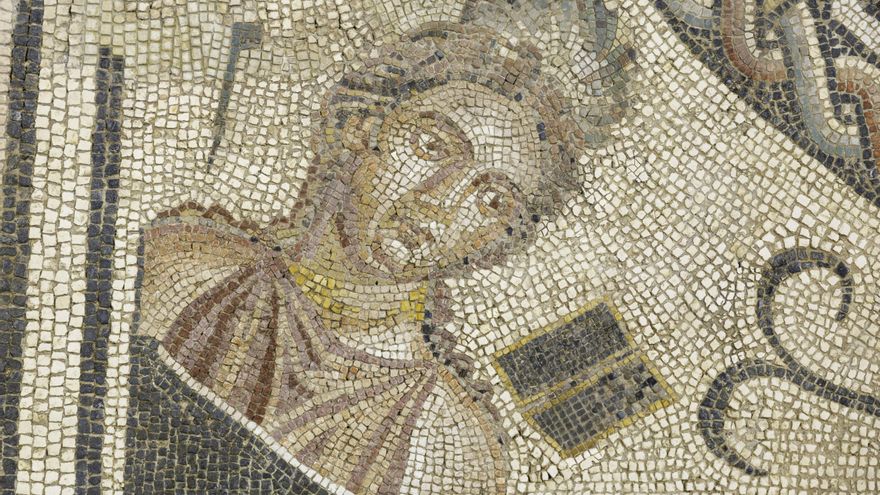 Zaragoza expone por primera vez al completo un mosaico romano descubierto hace 36 años