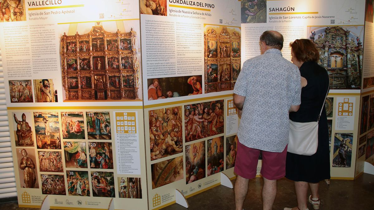 Una exposición en León capital invita a recorrer los pueblos del este de la provincia por sus retablos