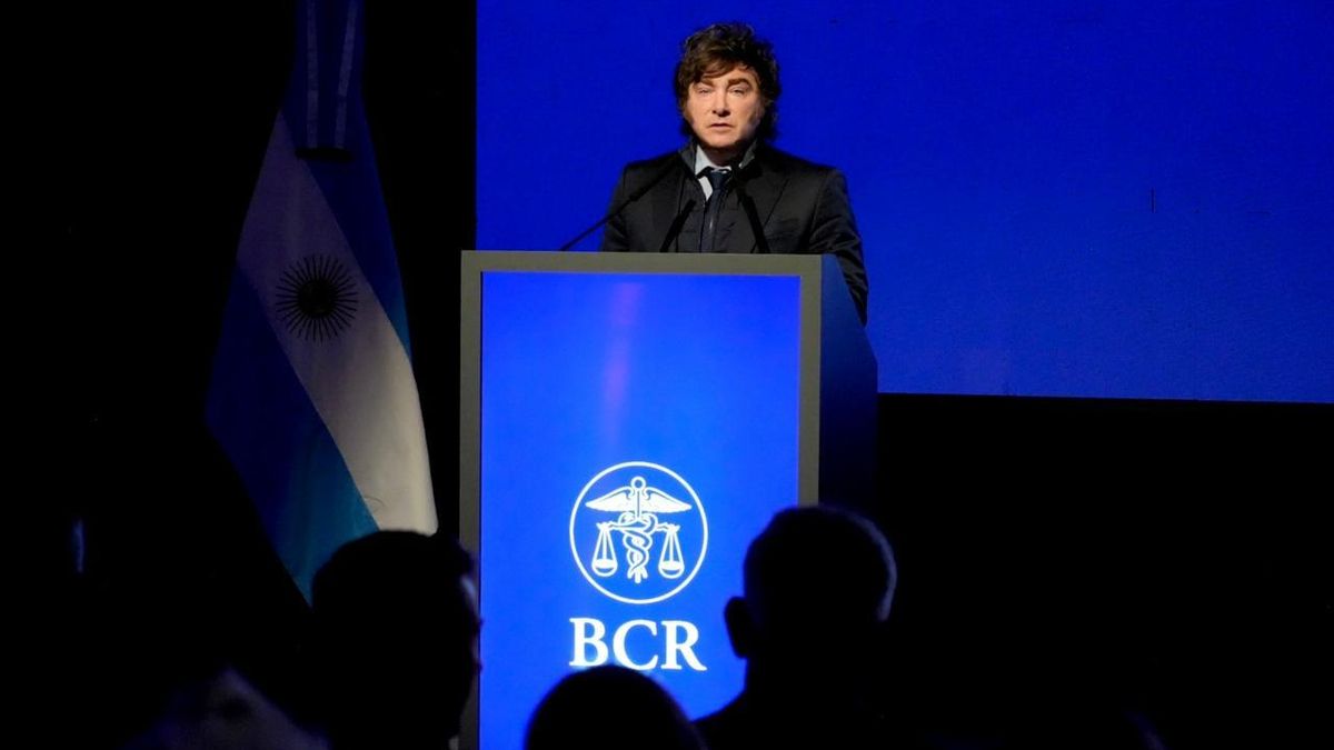 Javier Milei en la Bolsa de Comercio de Rosario.