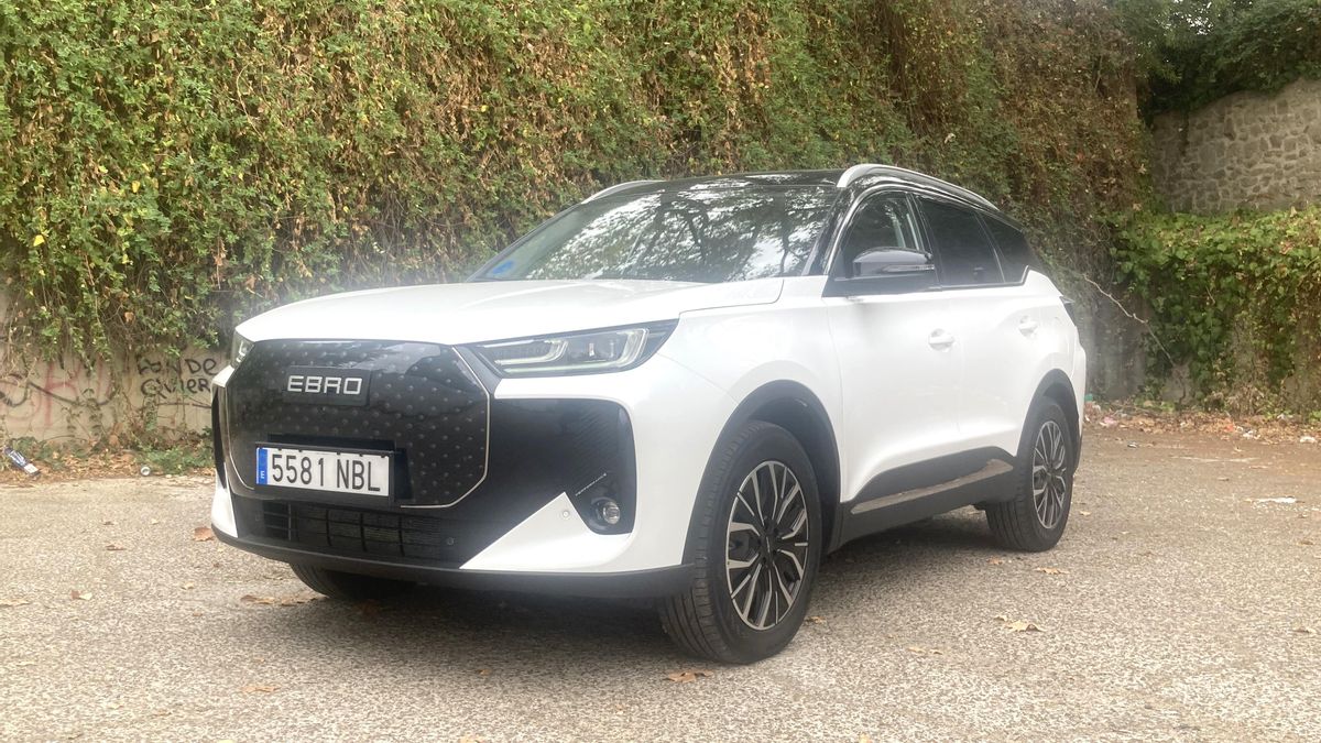 Ebro s700 PHEV: amplio, económico y con la mejor etiqueta