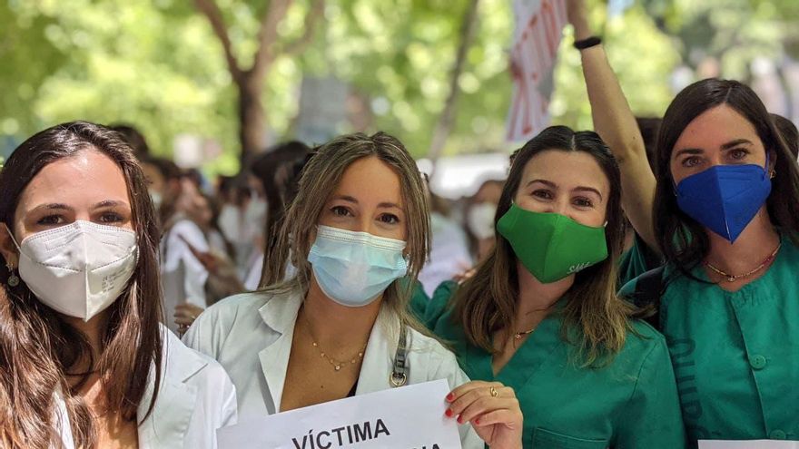 Ana, Cristina, Estrella y Ángela han venido desde Málaga y Cádiz para protestar.
