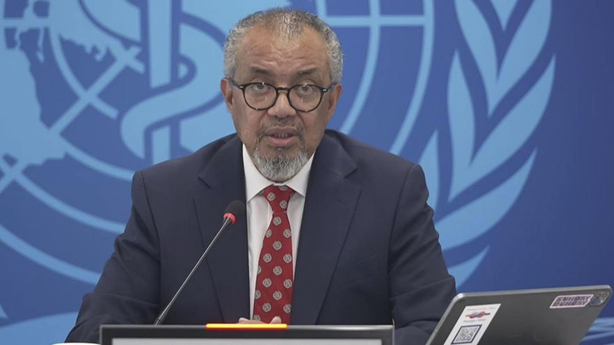 El director de la Organización Mundial de la Saludd (OMS), Tedros Adhanom, durante la rueda de prensa sobre el hantavirus celebrada en Ginebra este jueves.
