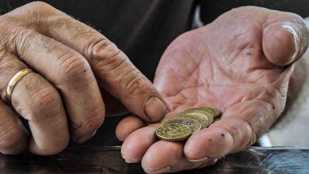 La pensión media sube un 4,7% en Canarias en abril y alcanza los 1.249 euros