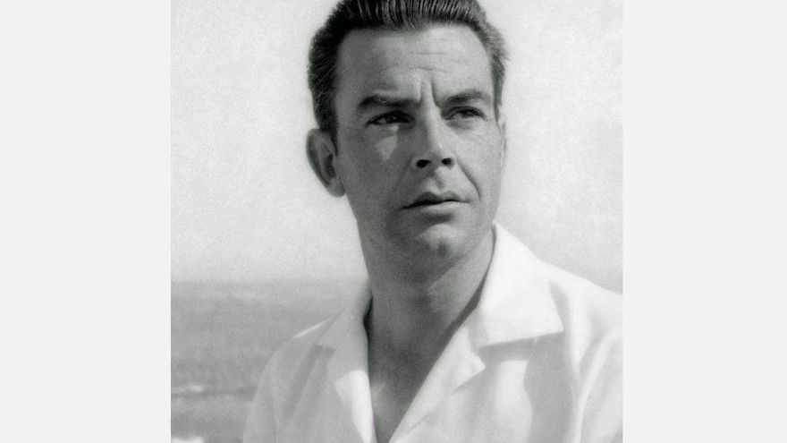 Poeta, maestro de pueblo y homosexual en los 50: "El peor enemigo de Julio Mariscal era Julio Mariscal, se odiaba a sí mismo"