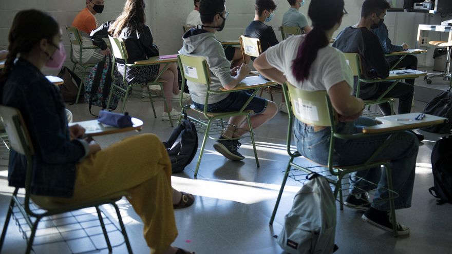 Un grupo de estudiantes en un aula