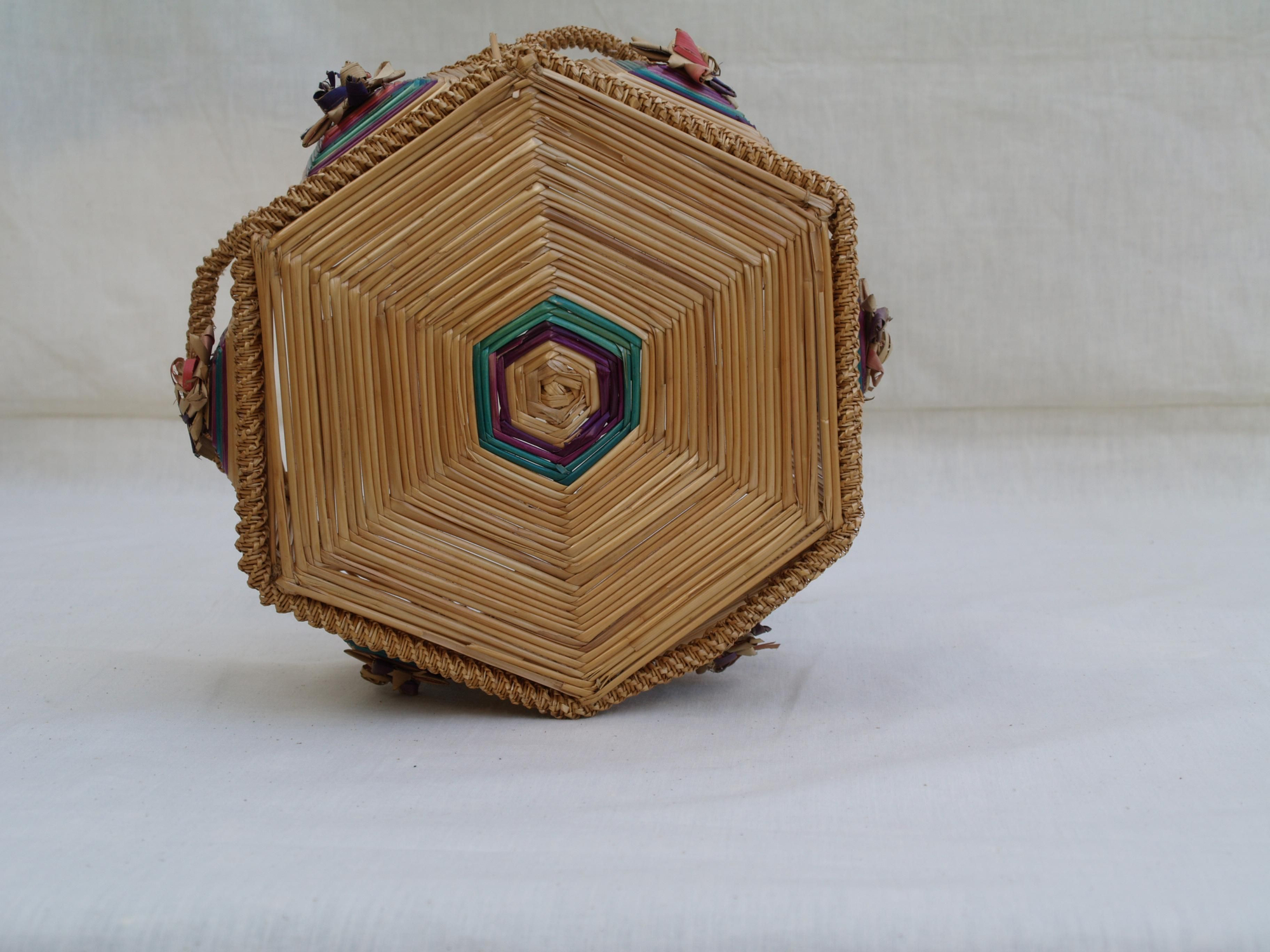 Canastilla de colmo.