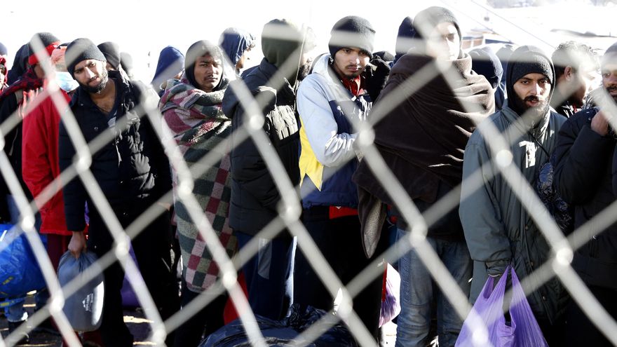 Bloqueado en Bosnia el traslado de cientos de refugiados por rechazo local