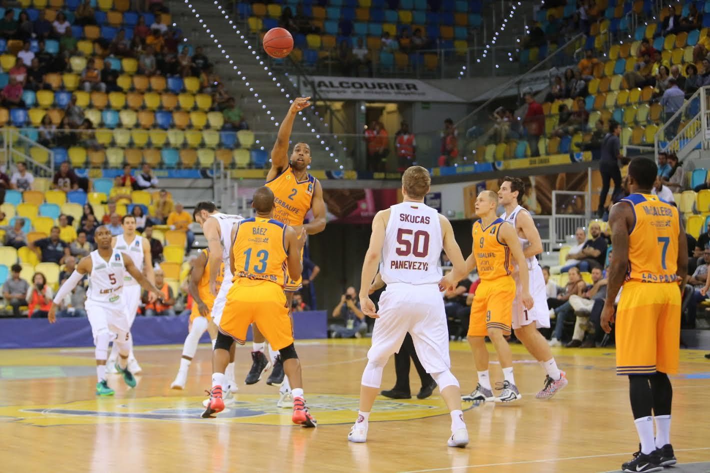 Partido de Eurocup entre el Gran Canaria y el Lietkabeli (ALEJANDRO RAMOS)
