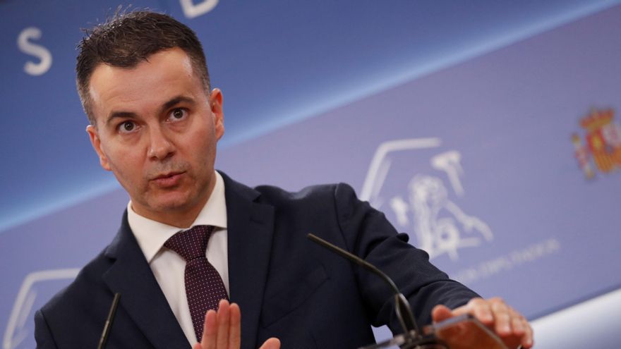 El portavoz del PSOE en el Congreso, Héctor Gómez, este martes en el Congreso de los Diputados. EFE/Mariscal