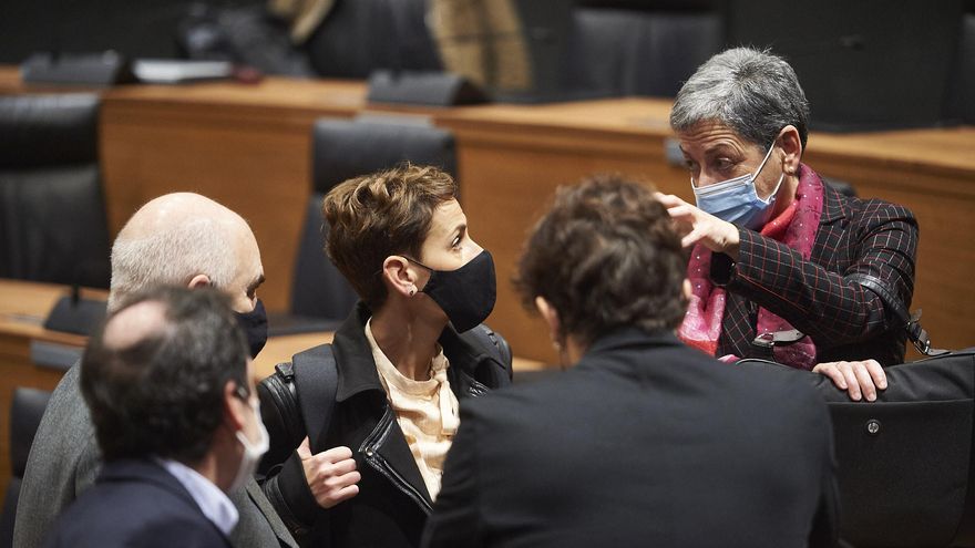 Chivite alerta de que la invasión de Ucrania va tener un impacto económico "muy negativo" en Navarra