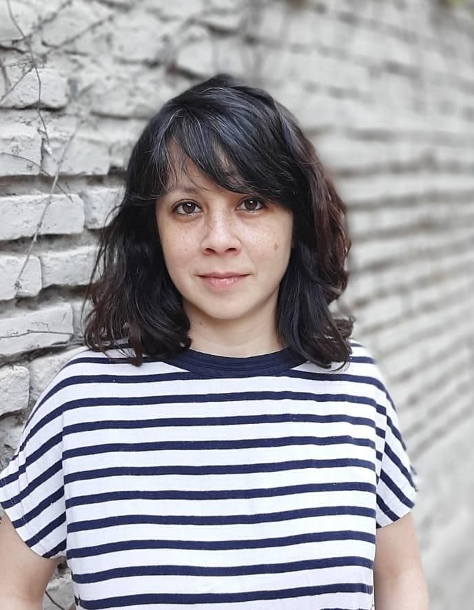 Monica Zwaig nació en Francia, en 1981.