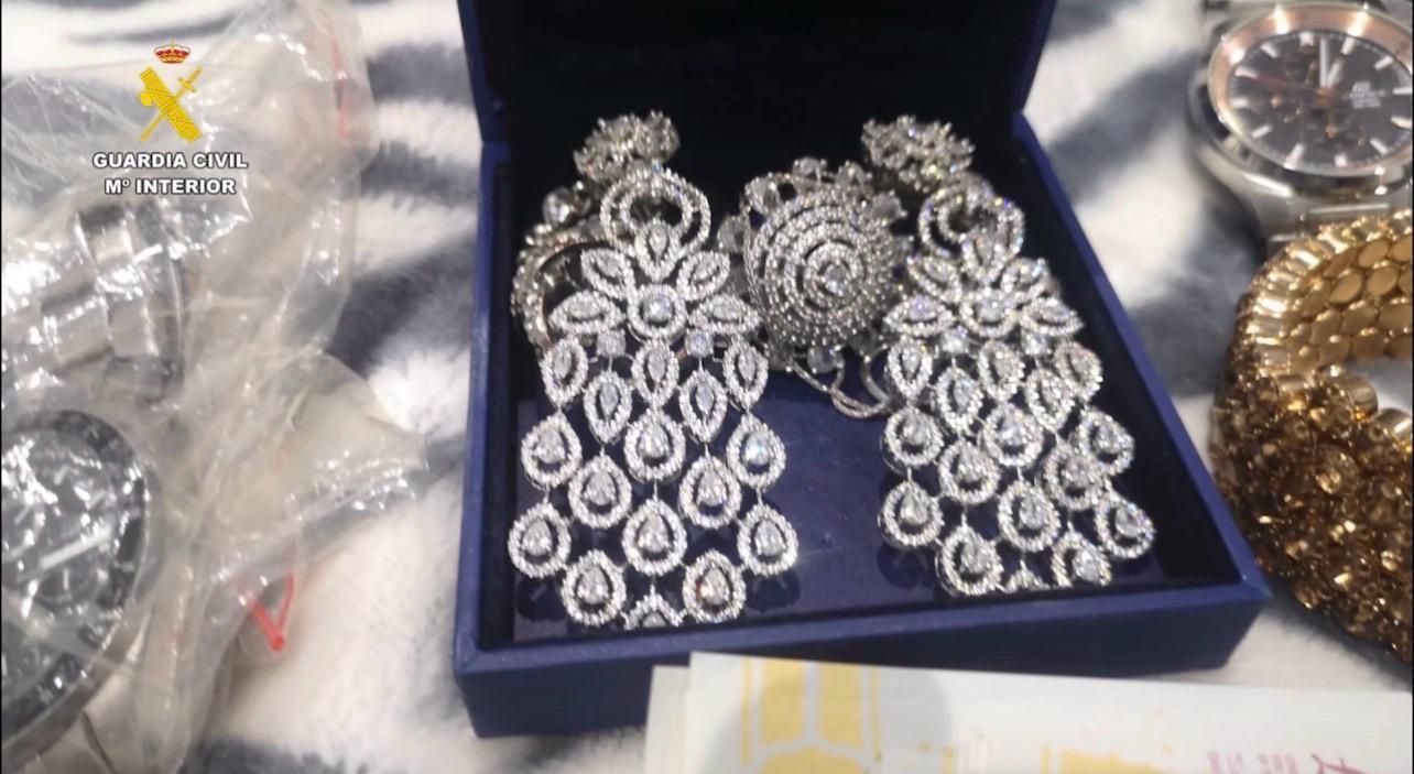 Joyas intervenidas por la Guardia Civil. GUARDIA CIVIL