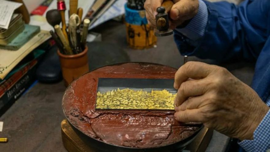 El damasquinado toledano busca convertirse en Bien de Interés Cultural