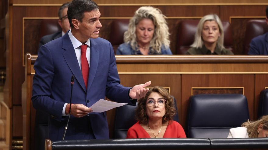 El presidente del Gobierno, Pedro Sánchez, interviene durante una sesión de Control al Gobierno, en el Congreso de los Diputados, a 7 de octubre de 2025, en Madrid (España)