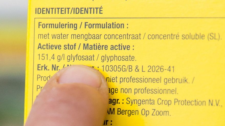 Bruselas prolonga 10 años el polémico herbicida glifosato ante la falta de acuerdo de los 27