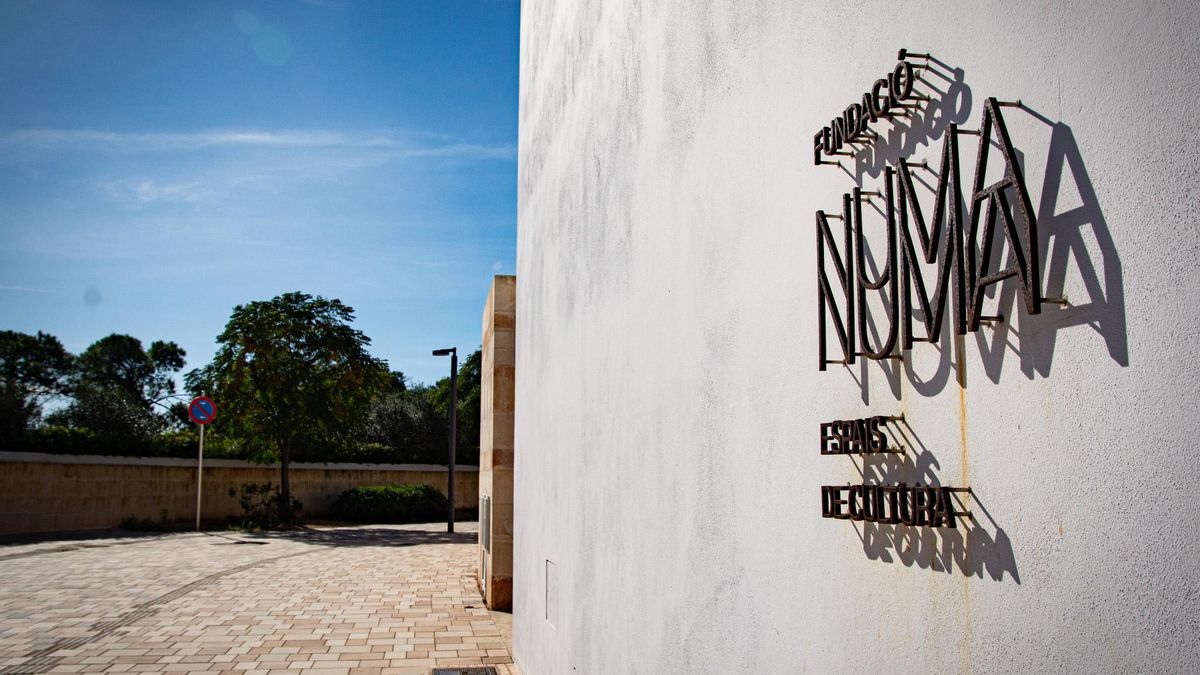 La disputa per un estenedor entre una galeria d’art i uns veïns de Menorca provoca estrebades, denúncies i un ictus