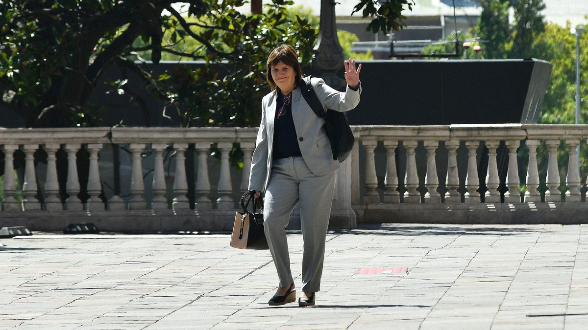 Patricia Bullrich a la salida de la cumbre de la mesa política en Casa Rosada