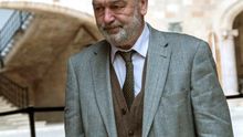 El Consejo General del Poder Judicial (CGPJ) ha acordado jubilar al juez de Palma Miguel Florit, encausado por controlar llamadas y requisar teléfonos móviles de periodistas cuando instruía el caso Cursach.
