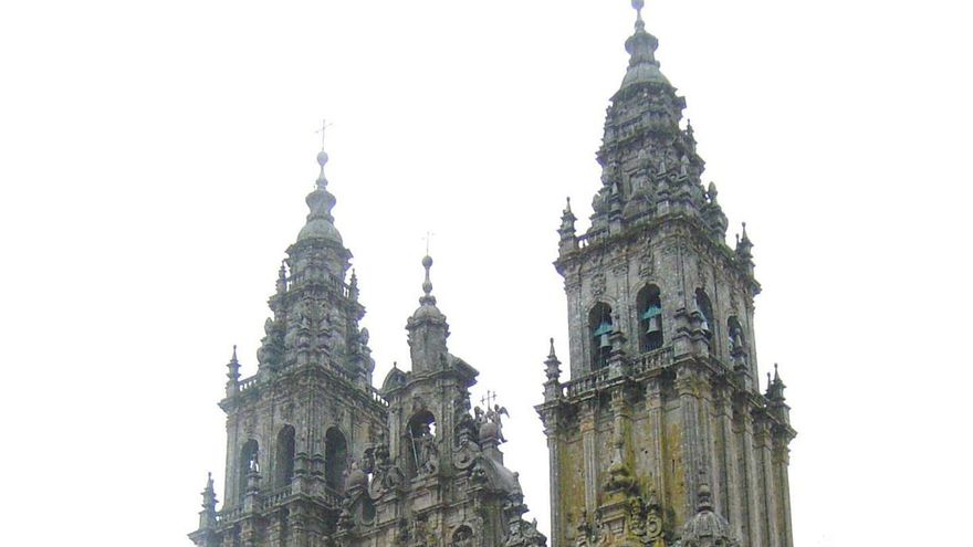 La Catedral de Santiago impulsa un servicio de traducción simultánea de las misas con IA