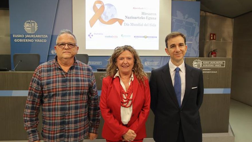 Euskadi quiere eliminar la epidemia del VIH en 2030, una enfermedad que en la mitad de los casos se detecta tarde
