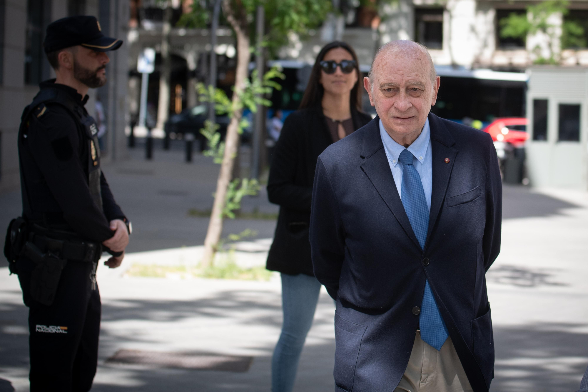 Fernández Díaz llega a la Audiencia Nacional para el juicio el 22 de abril.