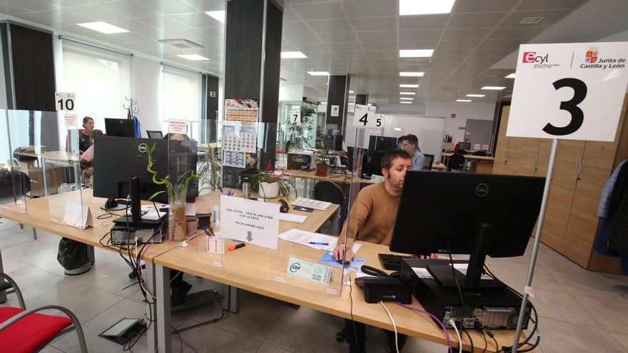 León reduce la lista del paro en 645 demandantes a las puertas del verano